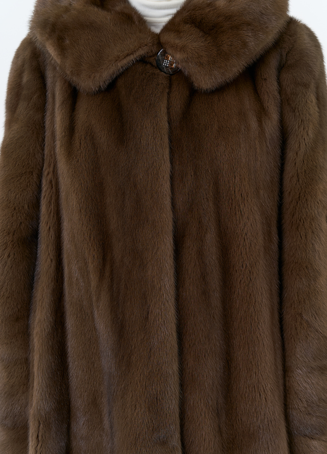 Шуба из меха норки с капюшоном модель № 29094 универмаг малина