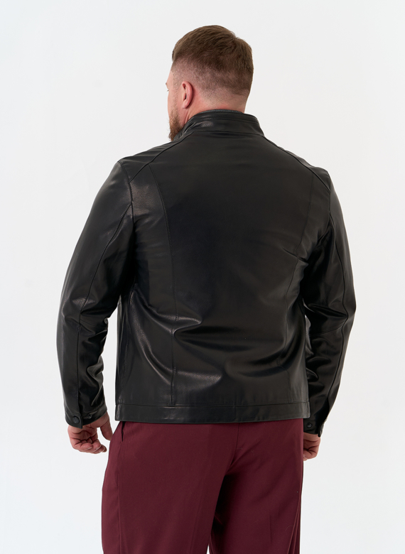Мужская куртка из натуральной кожи черного цвета