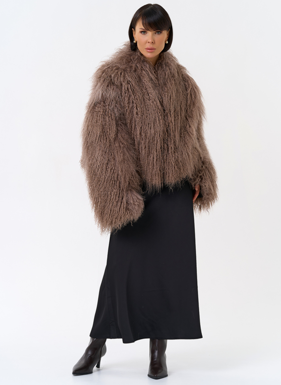 Короткая шуба из ламы