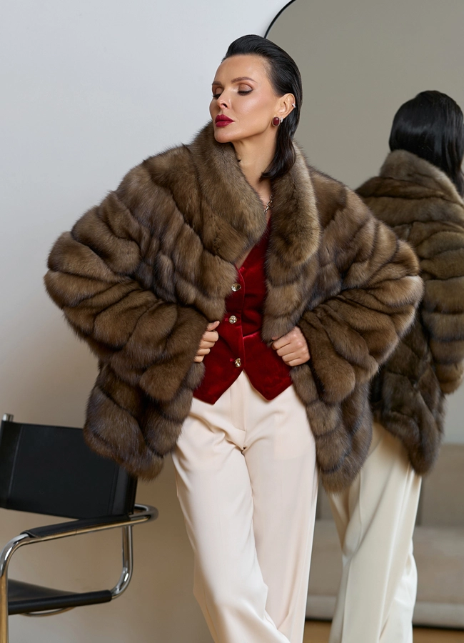 Женская шуба из соболя с воротником стойкой модель № 31774 универмаг малина фото