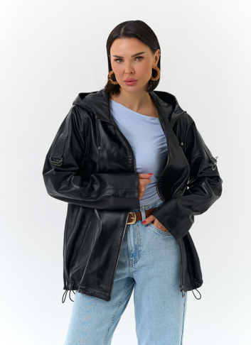 Женская куртка из натуральной кожи с капюшоном