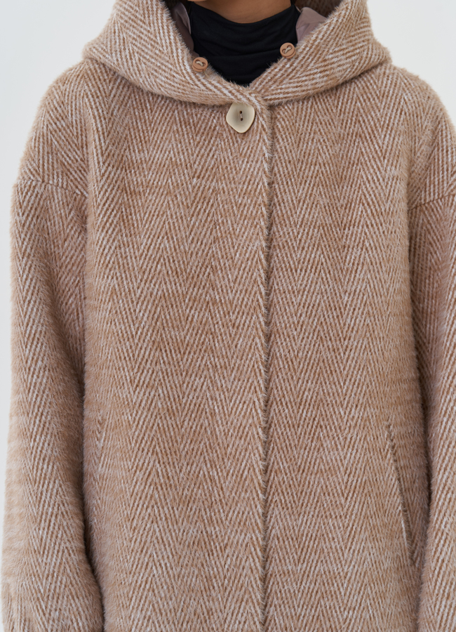 Женское пальто с капюшоном модель № 27668 универмаг малина