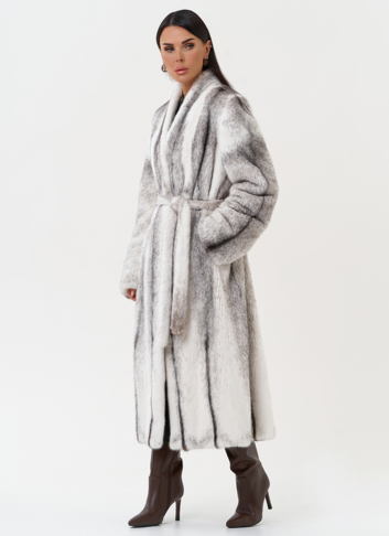 Длинная шуба из норки крестовки