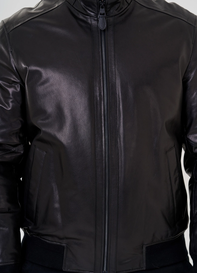 Куртка мужская черного цвета из натуральной кожи модель № 33105 универмаг малина фото