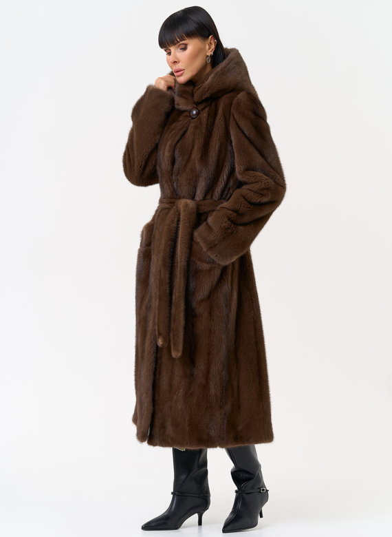 Женская шуба из меха норки с капюшоном 