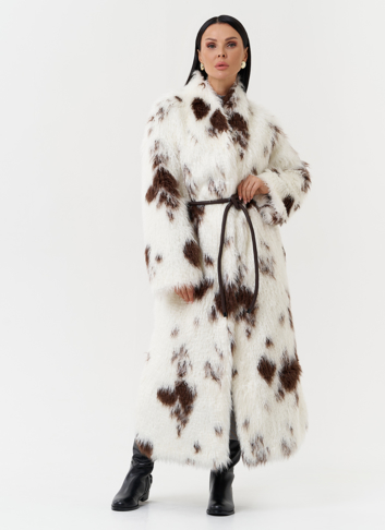 Пальто из эко меха с анималистичным принтом