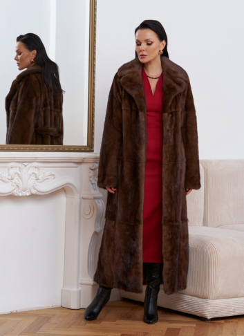 Длинная шуба из меха скандинавской норки