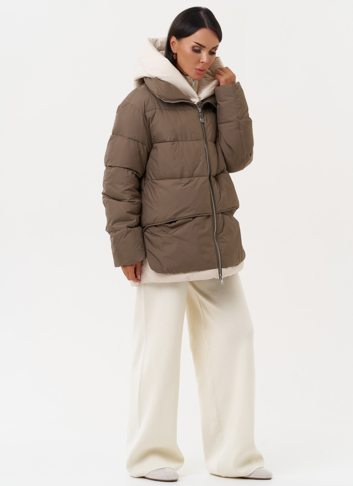 Женская зимняя куртка с капюшоном