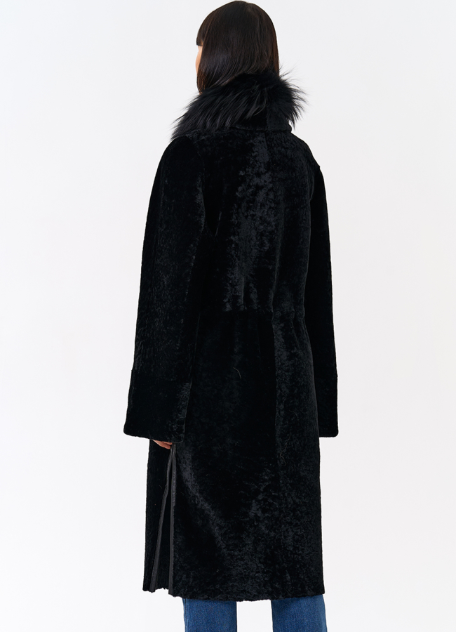 фото Женская двухстороняя дубленка с воротником из меха чернобурой лисы модель № 31932