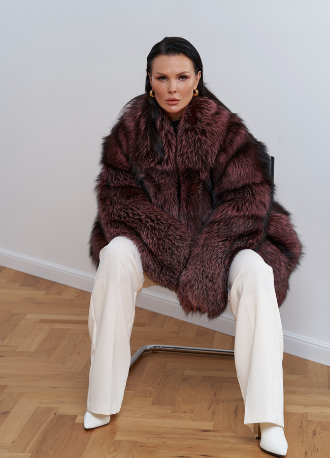 Шуба из меха чернобурки розового цвета модель № 27618 в рассрочку