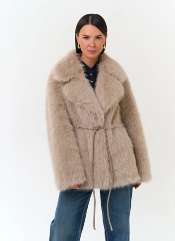 Женская куртка из эко меха