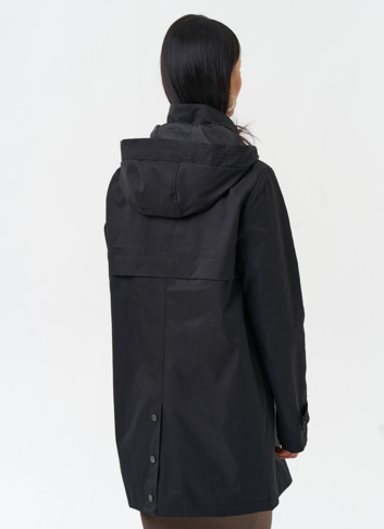 Плащ женский черного цвета с капюшоном