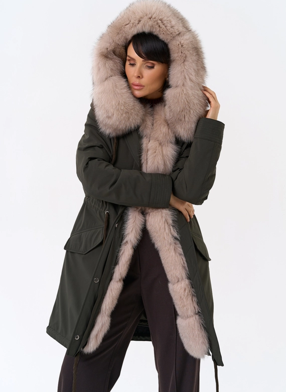 Женская парка с капюшоном из меха песца
